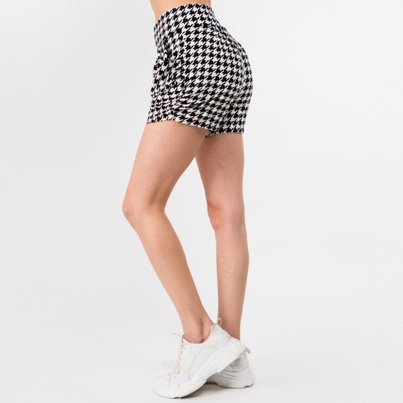 ❤️NWT  BOUTIQUE     HOUNDSTOOTH SHORTS - Picture 4 of 5
